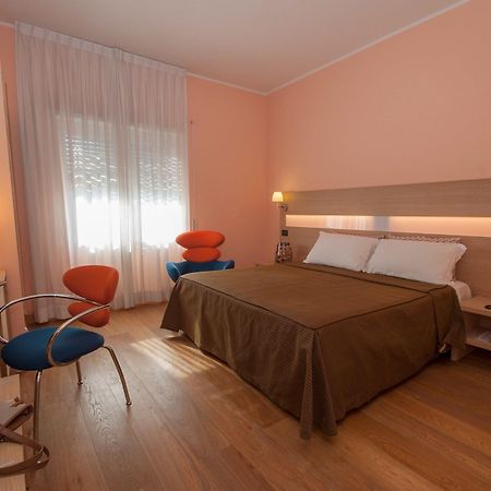 Hotel La Pergola Rome Exterior photo