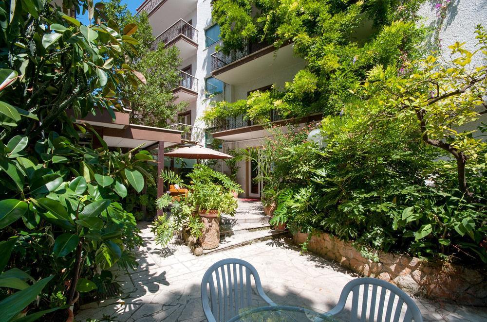 Hotel La Pergola Rome Exterior photo